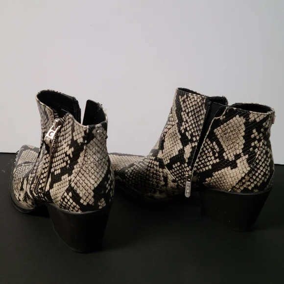 Circus Bootie - Picture 2 of 3